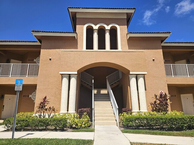 Building Photo - 8022 Carnoustie Pl