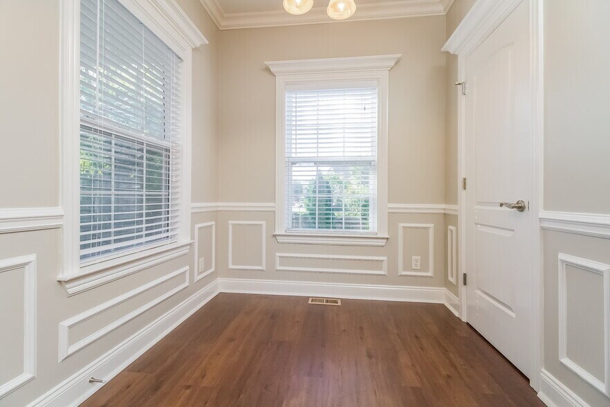 Building Photo - 2641 Westhaven Dr