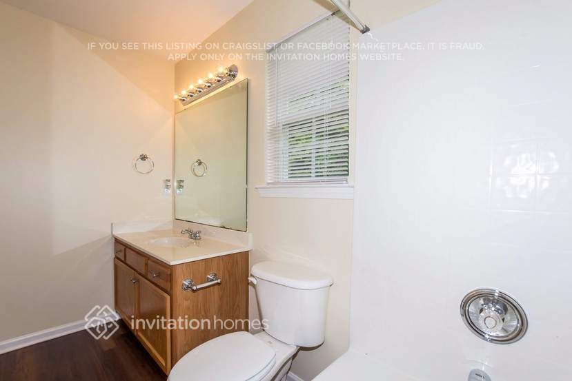 Building Photo - 163 Ashmont Dr