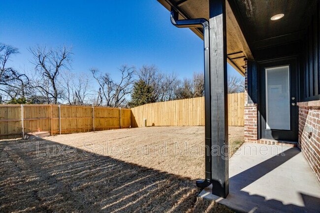 Building Photo - 11605 Mackenzie Wy