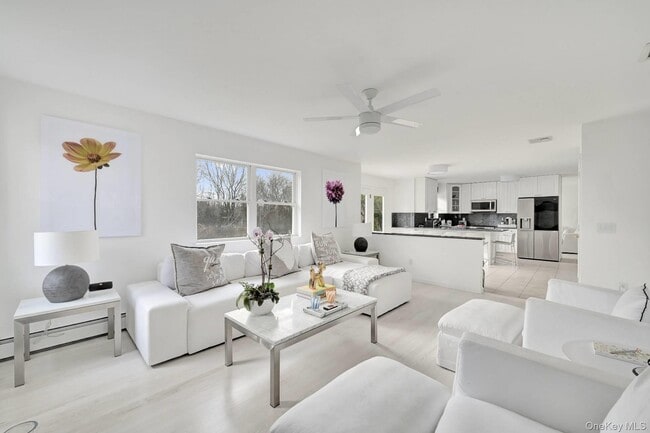 Building Photo - 167 Tuckahoe Ln