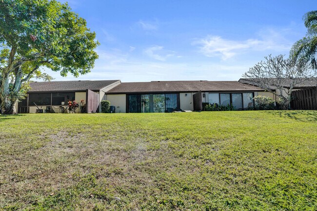 Building Photo - 630 Sea Pine Way