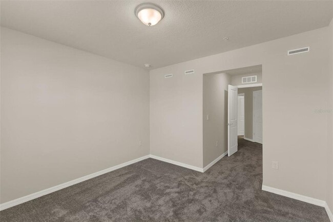 Building Photo - 3087 Emerald Acrs Ln