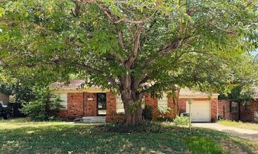 Building Photo - Quaint 3 bedroom in the Wilshire Addition ...