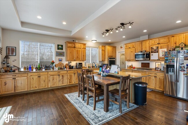 Building Photo - 4051 E Birch View Dr