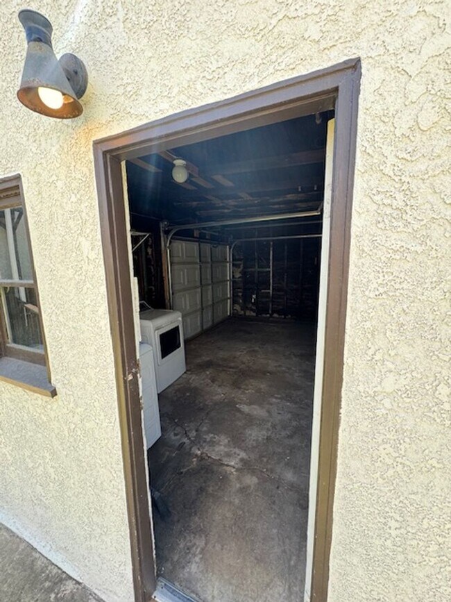 Building Photo - Classic Spanish Revival in California Heig...