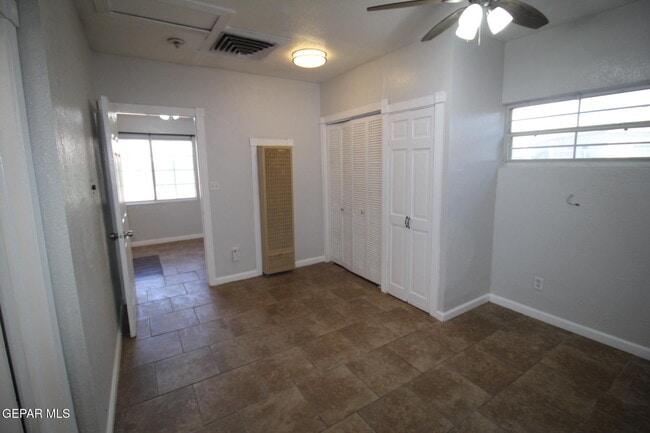 Building Photo - 8903 Old County Dr