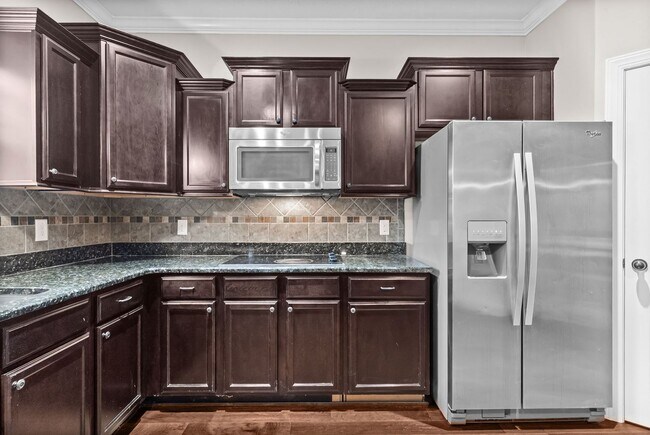 Building Photo - 880 Cherry Blossom Ln