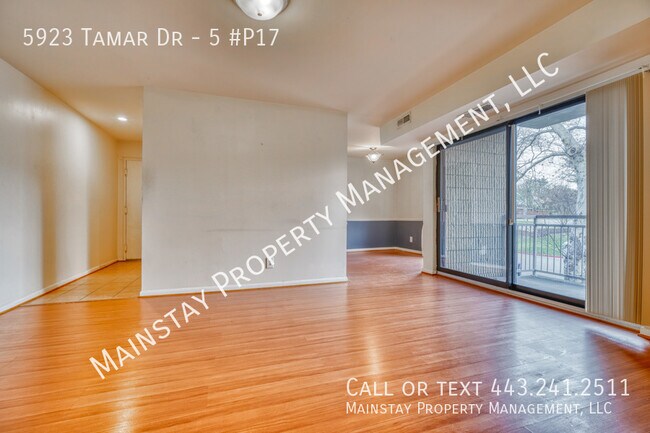 Building Photo - 5923 Tamar Dr