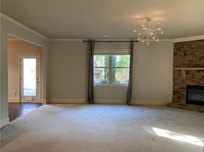 Building Photo - 1030 Delo Ln