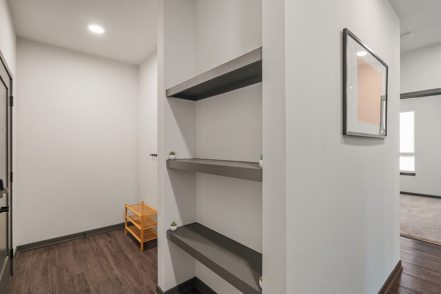 Building Photo - 6160 N Rural St