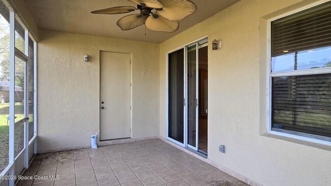 Building Photo - 1831 Barrington Cir