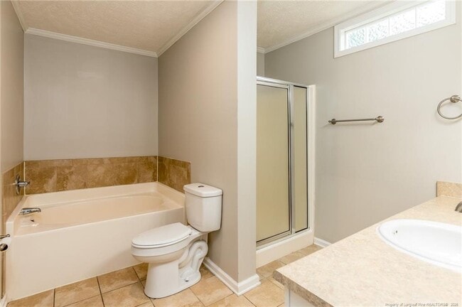 Building Photo - 300 Pageant Ct