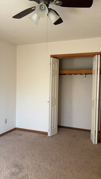 Building Photo - 1402 5th Ave