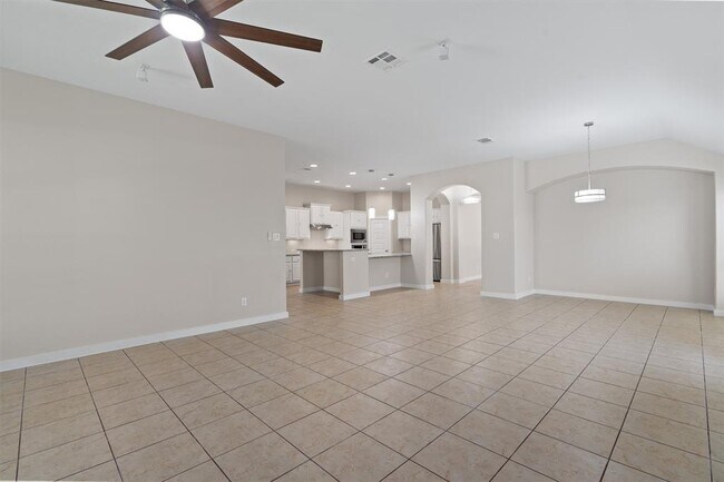 Building Photo - 19604 Moorlynch Ave