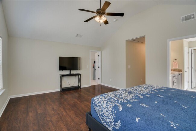 Building Photo - 3149 Bilston Dr