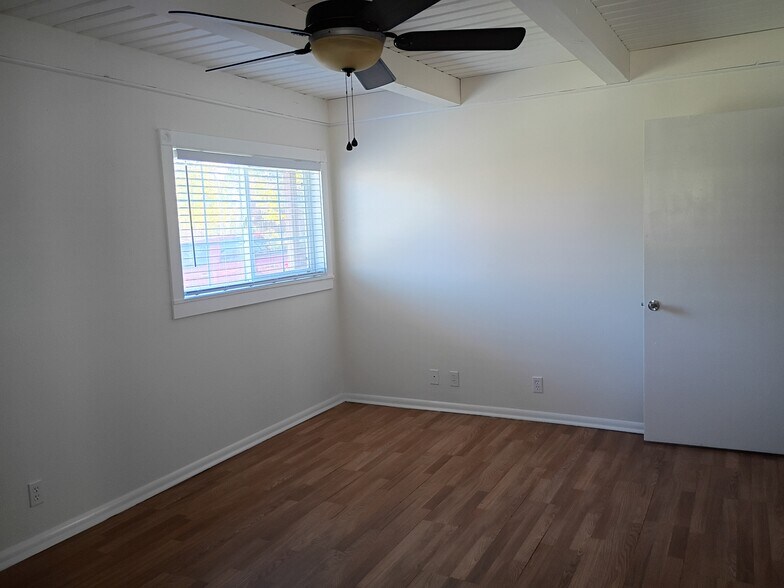 Building Photo - 5605 Layton Dr