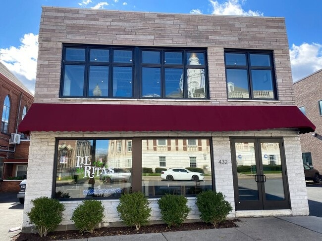 Building Photo - 432 Franklin St