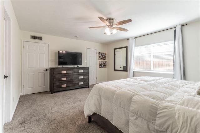 Building Photo - 5049 Roberts Dr