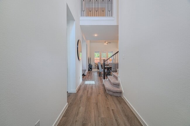 Building Photo - 662 Lost Maples Bend Ln