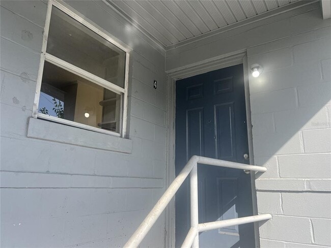 Building Photo - 543 Division St