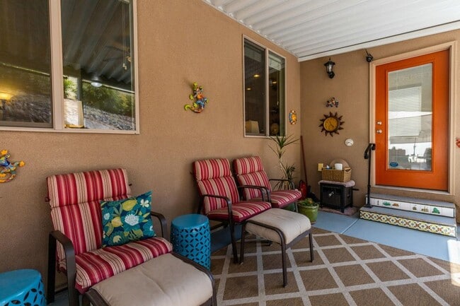 Building Photo - Beautiful 3 bed 2 bath Home!