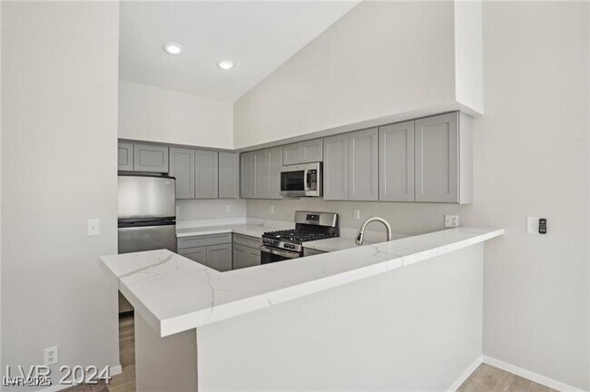Building Photo - 4811 Black Bear Rd