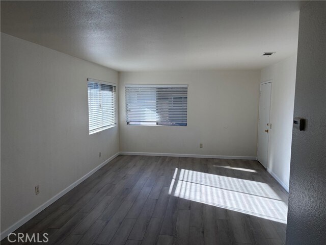 Building Photo - 1209 Oxford Dr