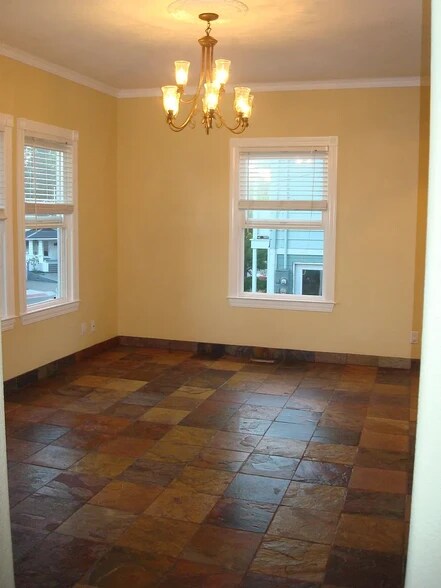 Building Photo - 208 Bodega Ave