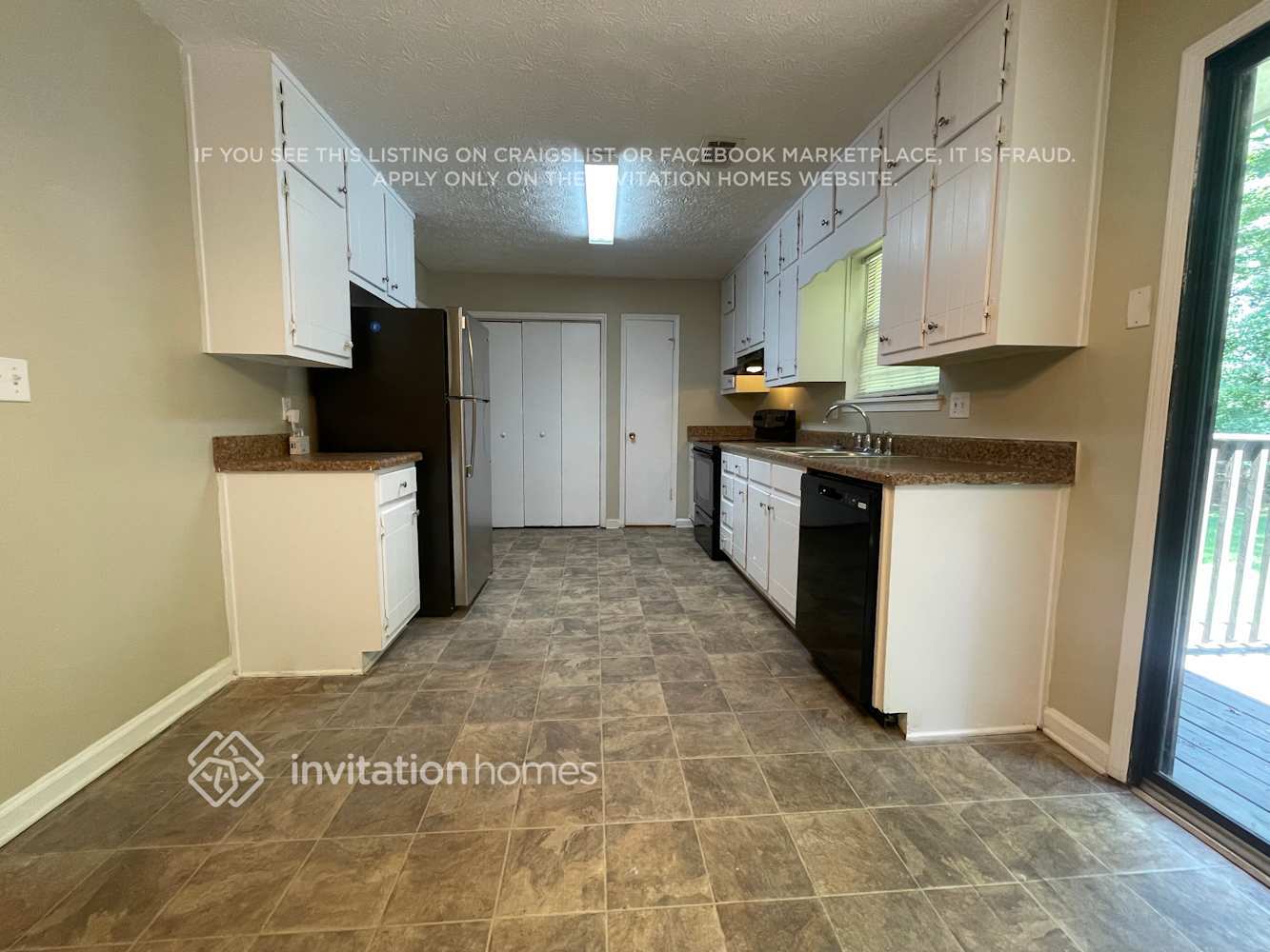 Building Photo - 837 Cochise Trail SE