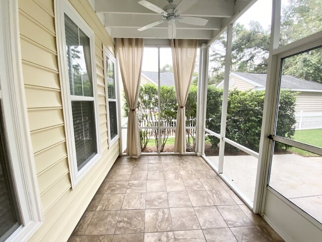 Building Photo - Rent Ready, Four Bedroom Home in Parkside ...