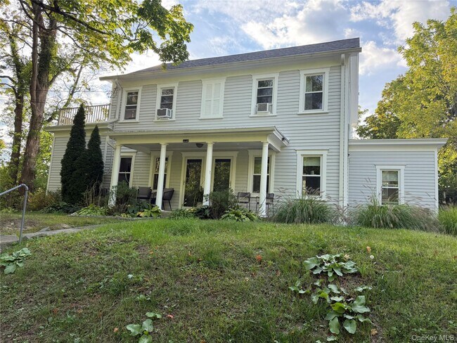 Building Photo - 26 Main St