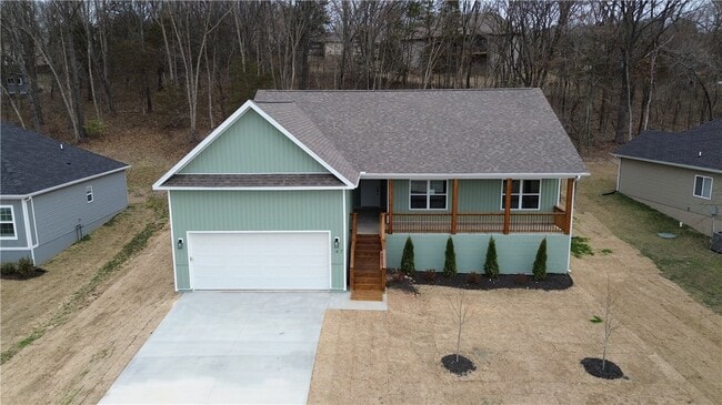 Building Photo - 47 Overton Dr