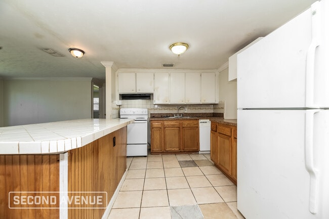 Building Photo - 5809 Tusk Ct