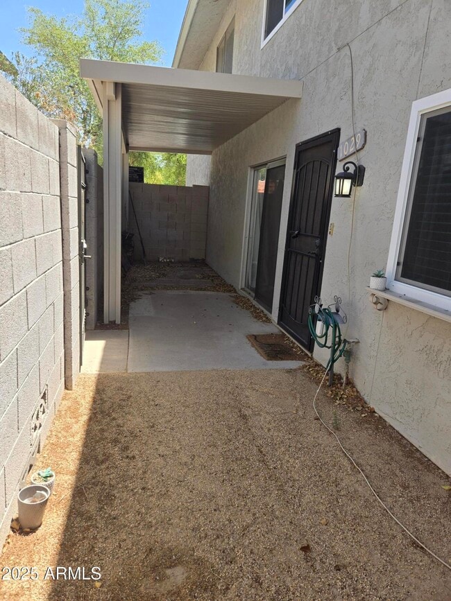 Building Photo - 1029 N Granite Reef Rd