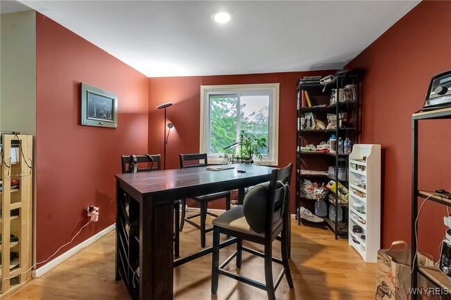 Building Photo - 130 Groton Dr