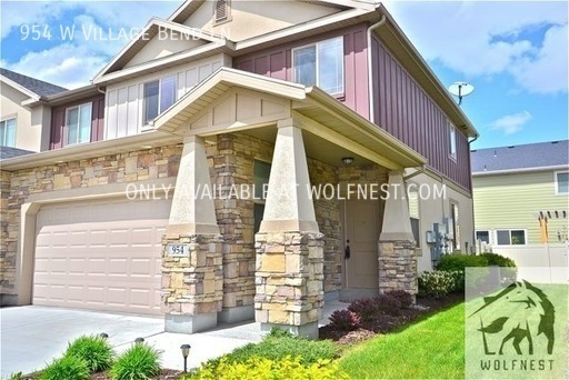 Building Photo - Lovely 3 Bedroom Midvale Townhome! No Depo...