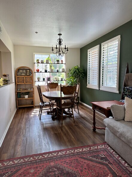 Building Photo - 732 Portside Pl