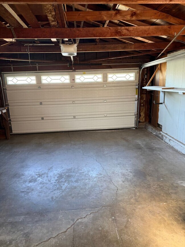 Building Photo - 3139 Baker Dr