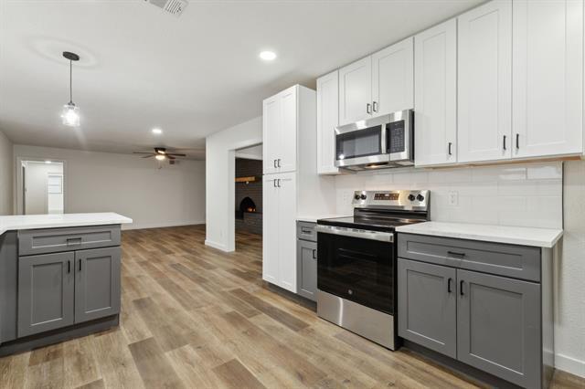 Building Photo - 740 Davis Dr