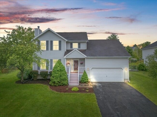 Primary Photo - 151 Whitetail Dr