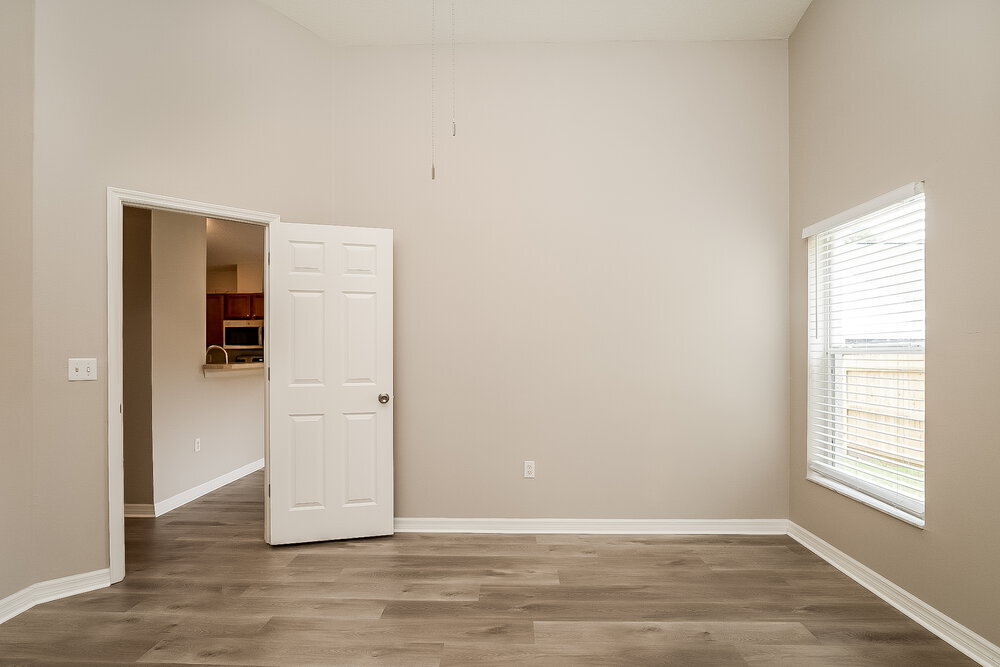 Building Photo - 303 Riunite Cir