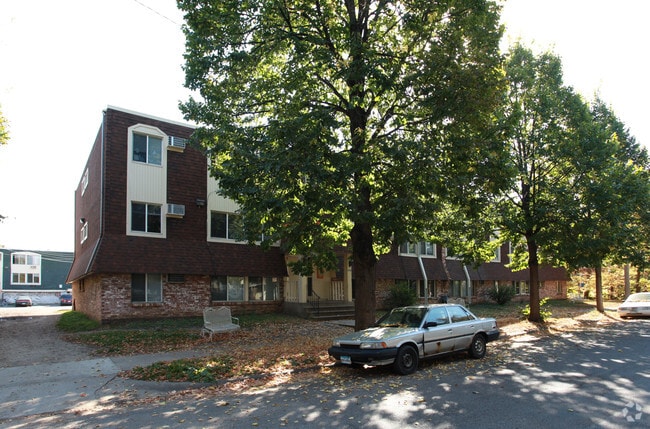 Building Photo - 2713 2nd Ave S