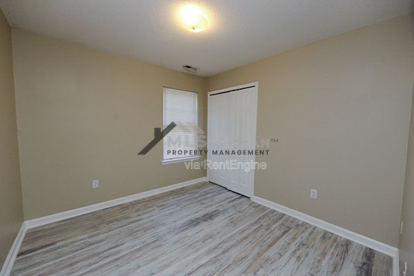 Building Photo - 608 Edenberry Dr