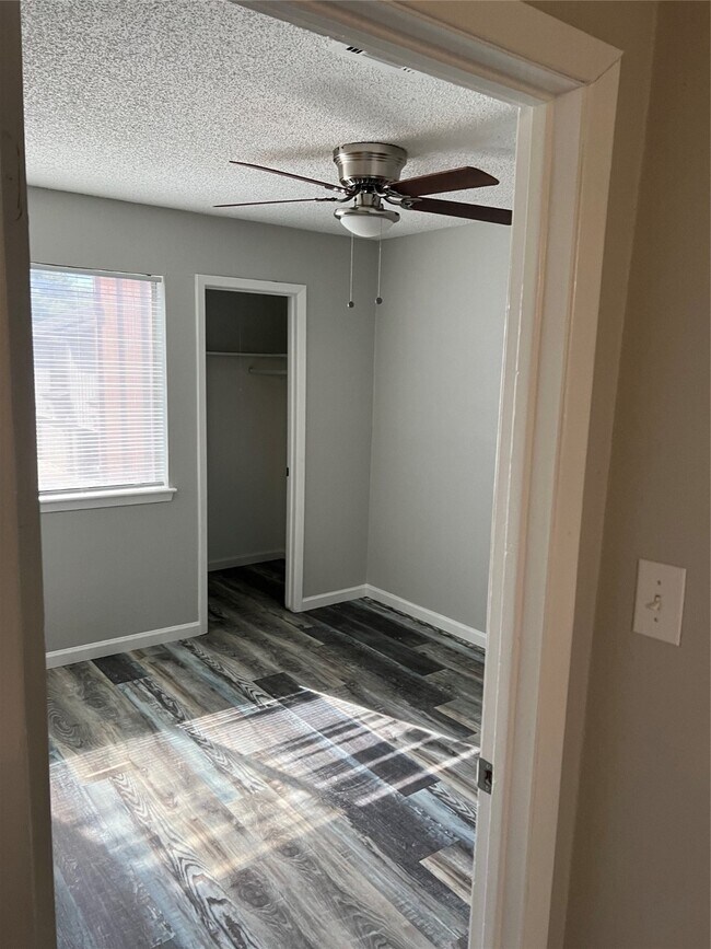 Building Photo - 12608 Newbrook Dr