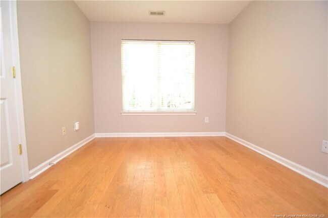 Building Photo - 313 Gooseberry Dr