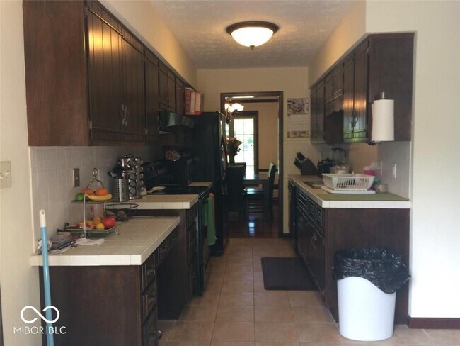 Building Photo - 108 Willowood Ln