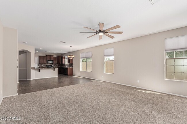 Building Photo - 3079 E Ridgewood Ln