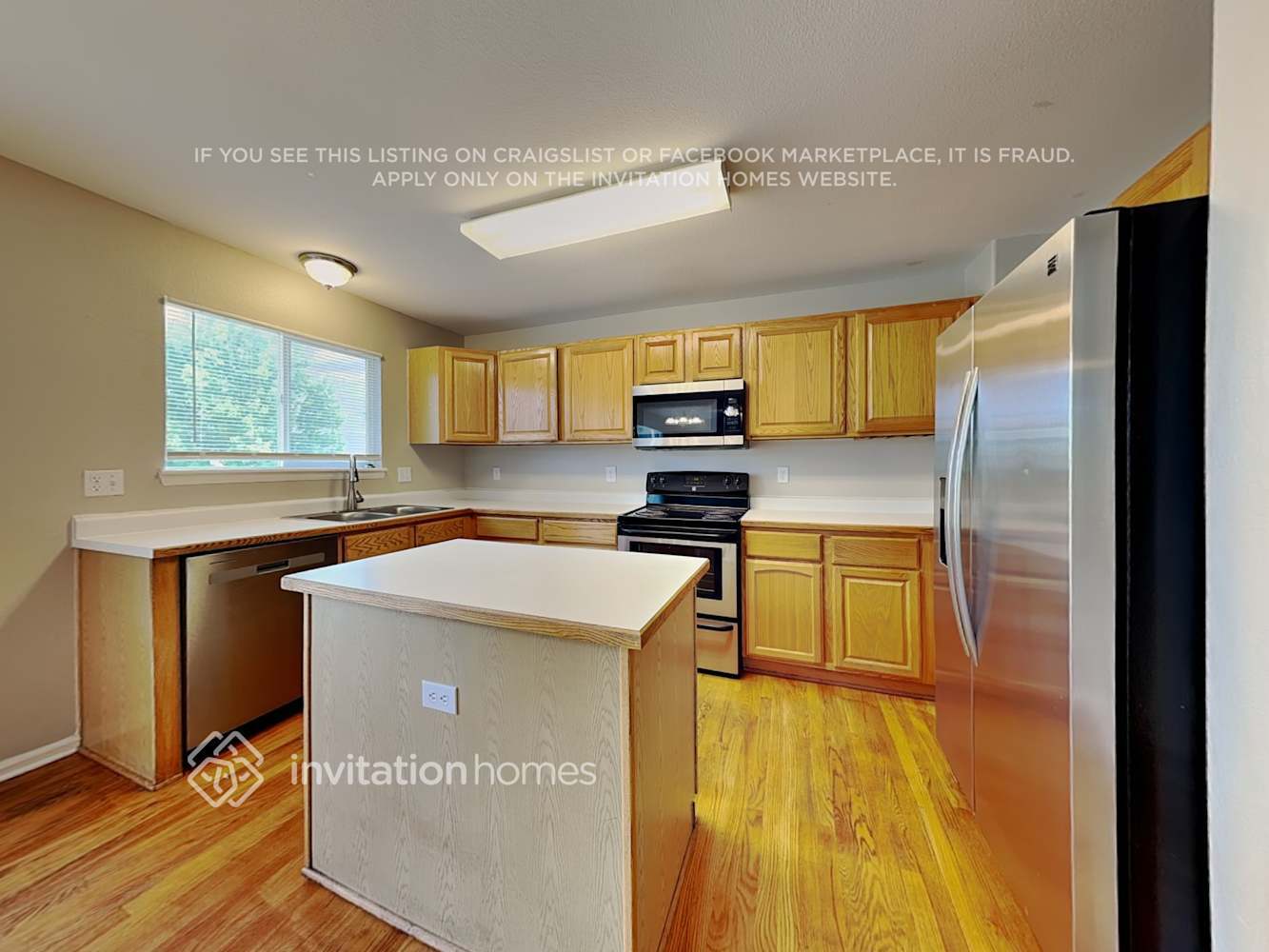 Building Photo - 15979 Rock Crystal Dr