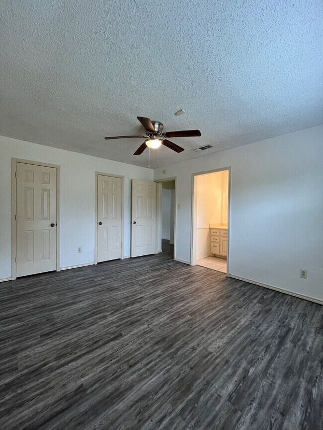 Building Photo - Beautiful, Remodeled Home